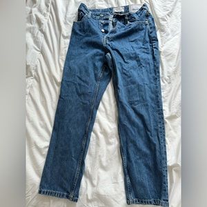 The Curvy 90's Cheeky Straight Jean